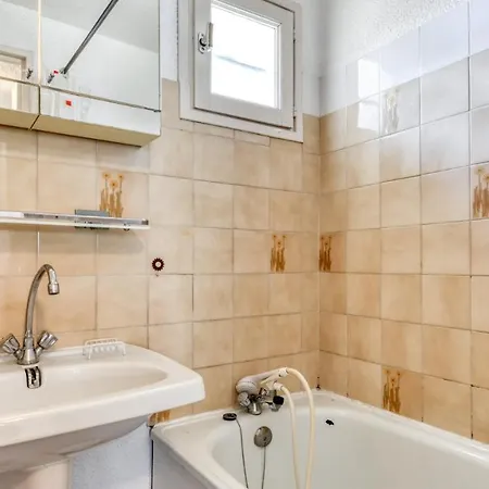 Apartment Eleuthera- 211- Loggia Vitree- 5 Pers *